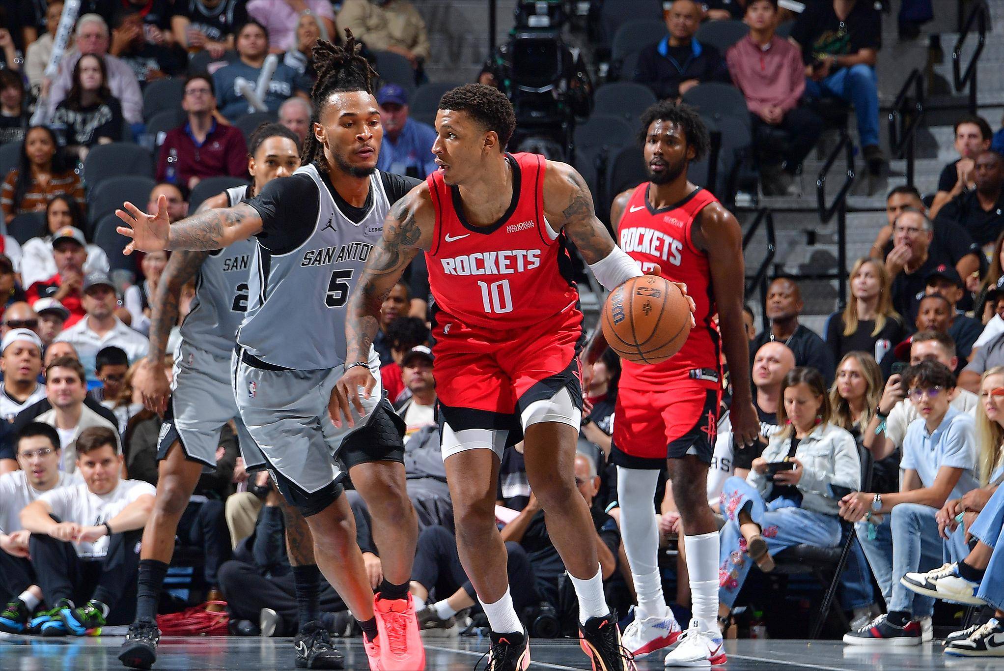 迎俱乐部126周年纪念日，巴萨将在主场展示巨型马赛克拼图（为庆祝俱乐部126周年，巴萨主场将上演巨幅马赛克）