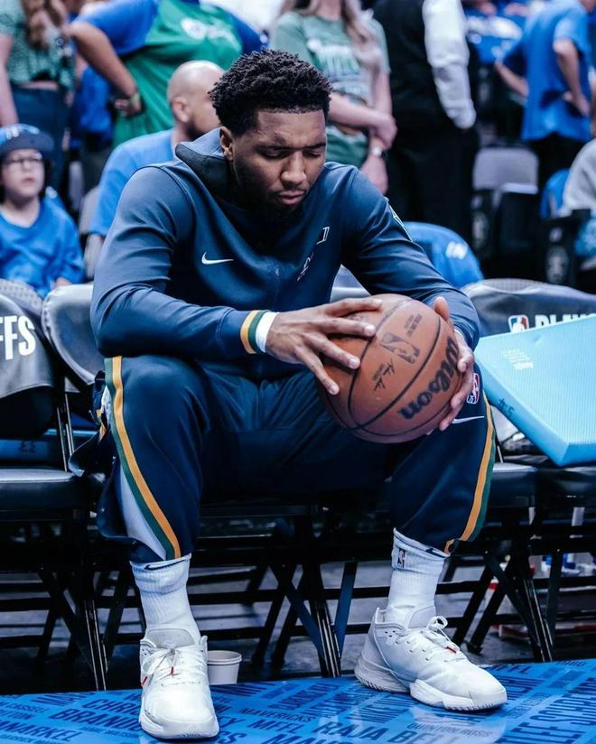 篮球发展史简要回顾（篮球发展历程概览）