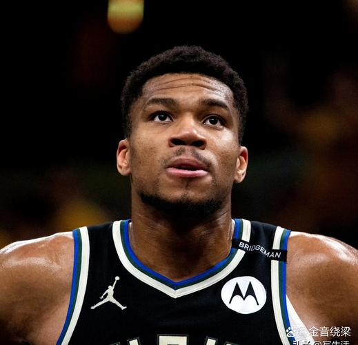 意媒：比萨PK帕尔马既是6分战，更是“重量级”中锋对决（意媒：比萨战帕尔马，这不仅是6分卡位战，还是重量级中锋巅峰对决）