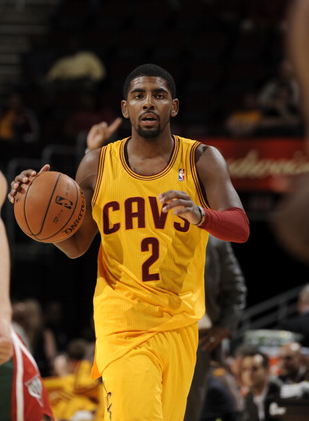 足球欧联杯精彩倒钩破门当选本周最佳进球（欧联杯惊艳倒钩破门荣膺本周最佳进球）