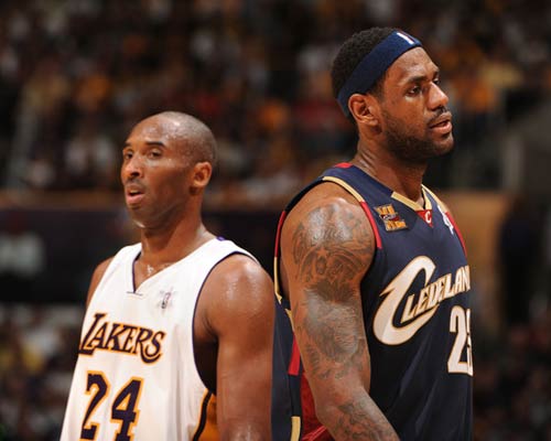 FM26逆天Bug，外场球员“闪现”至门前挡出对方主罚的点球（FM26离谱BUG：外场球员瞬移到门前，直接封堵对手点球）