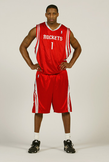 磐田前锋：希望本赛季进球数上双，与昔日主帅重逢全力争胜（磐田射手：本季冲击两位数进球，重逢旧帅誓夺胜）