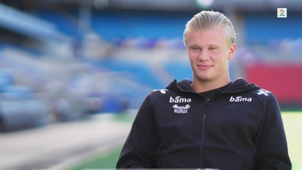 狙击蝴蝶啥时候能播到这儿，当时路透周柯宇陈妍希亲的太对味儿了（《狙击蝴蝶》什么时候能播到这段？当时路透里周柯宇和陈妍希那一吻也太对味了）