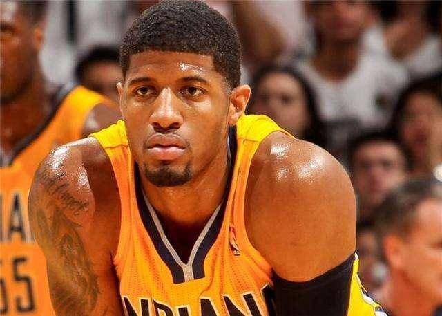 斯潘塞末节12分险些导演惊天逆转，梅尔顿复出首秀亮眼（斯潘塞末节轰12分险上演大逆转，梅尔顿复出首秀抢眼）