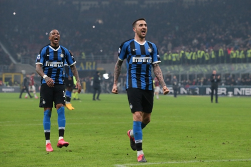 米体：弗拉霍维奇愿意留在尤文，但薪水始终是个问题（米体：弗拉霍维奇倾向留守尤文，薪资问题仍是关键障碍）