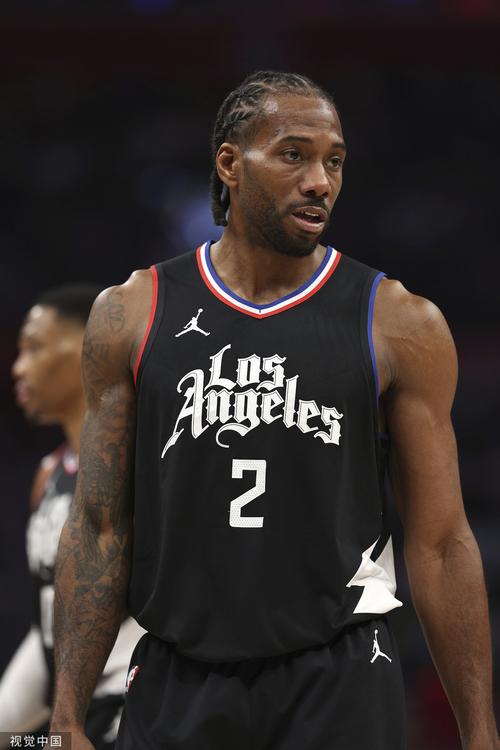 西班牙青训球队开除4名U16球员，他们曾为泄愤持刀威胁对手（因泄愤持刀恐吓对手，西班牙青训队解雇4名U16球员）