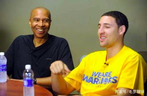 愿无大碍！英冠查尔顿vs朴茨茅斯因看台球迷昏迷不醒腰斩（祈愿平安！英冠查尔顿对阵朴茨茅斯因看台球迷昏迷比赛中止）