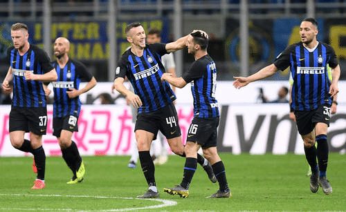 杜兰特关键三分点燃全场（杜兰特关键三分引爆全场）